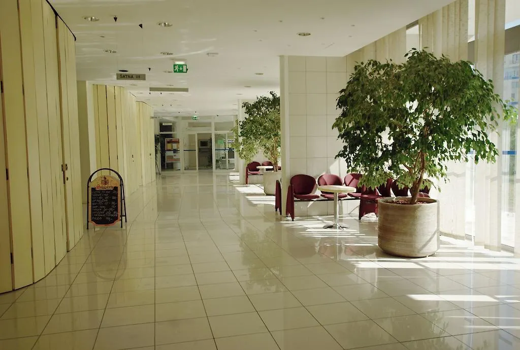 Kolej Akademie Hotel Brno 0*,
